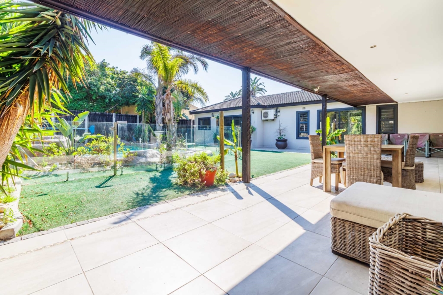 4 Bedroom Property for Sale in Flamingo Vlei Western Cape